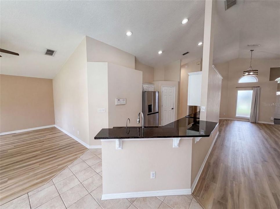 For Sale: $511,000 (4 beds, 2 baths, 1981 Square Feet)