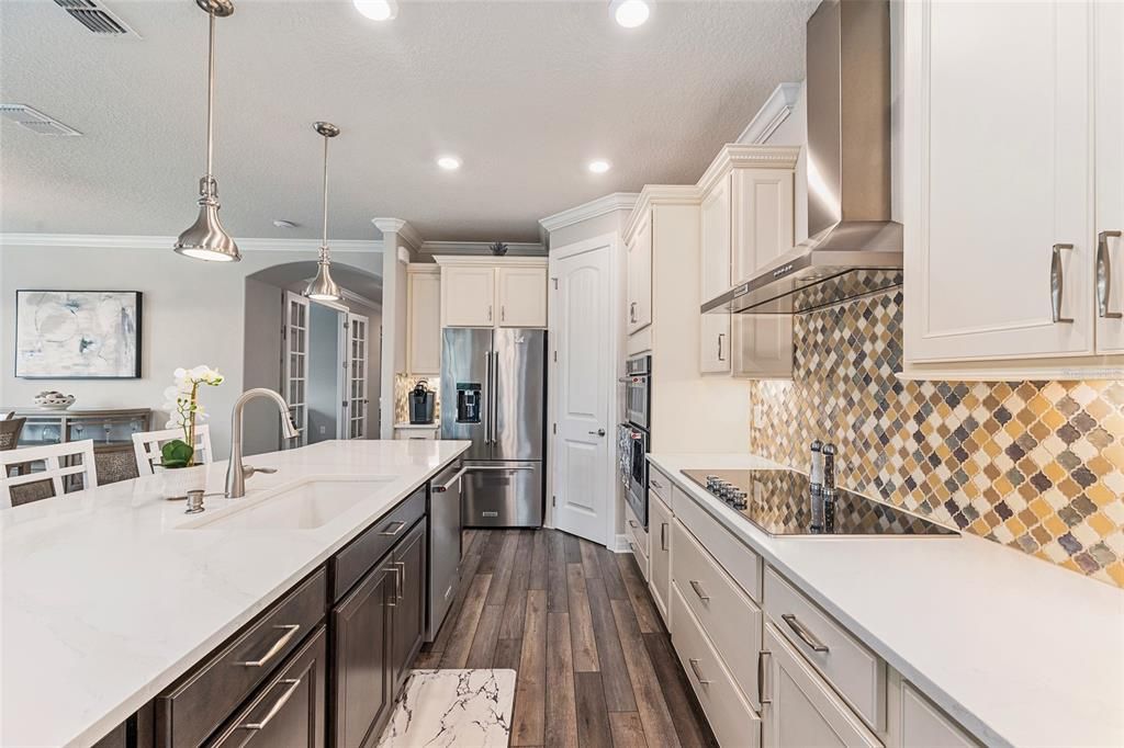 For Sale: $464,000 (2 beds, 2 baths, 2072 Square Feet)