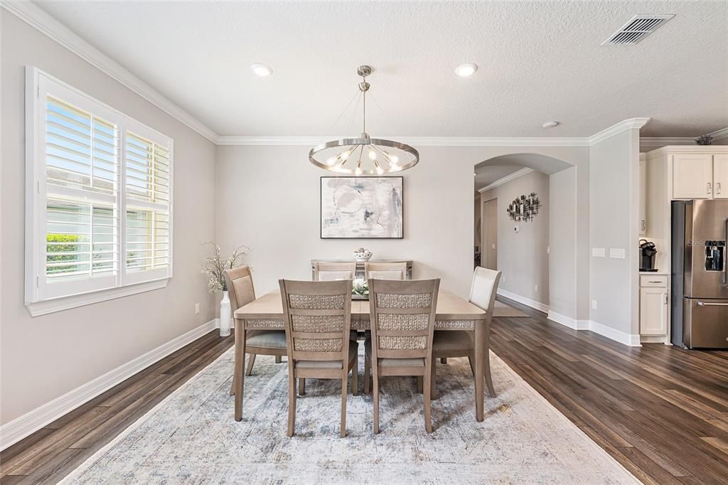 For Sale: $464,000 (2 beds, 2 baths, 2072 Square Feet)