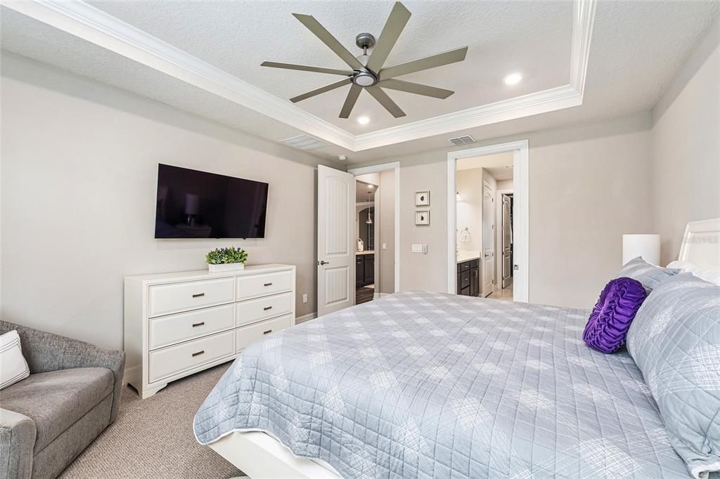 For Sale: $464,000 (2 beds, 2 baths, 2072 Square Feet)