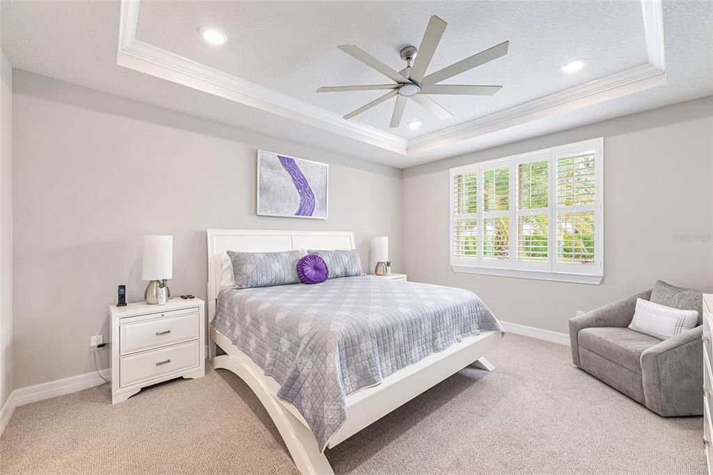 For Sale: $464,000 (2 beds, 2 baths, 2072 Square Feet)
