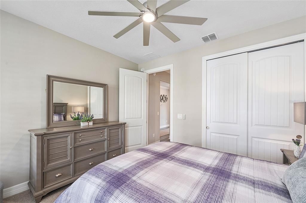 For Sale: $464,000 (2 beds, 2 baths, 2072 Square Feet)