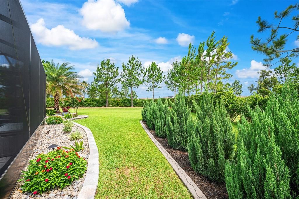 For Sale: $464,000 (2 beds, 2 baths, 2072 Square Feet)