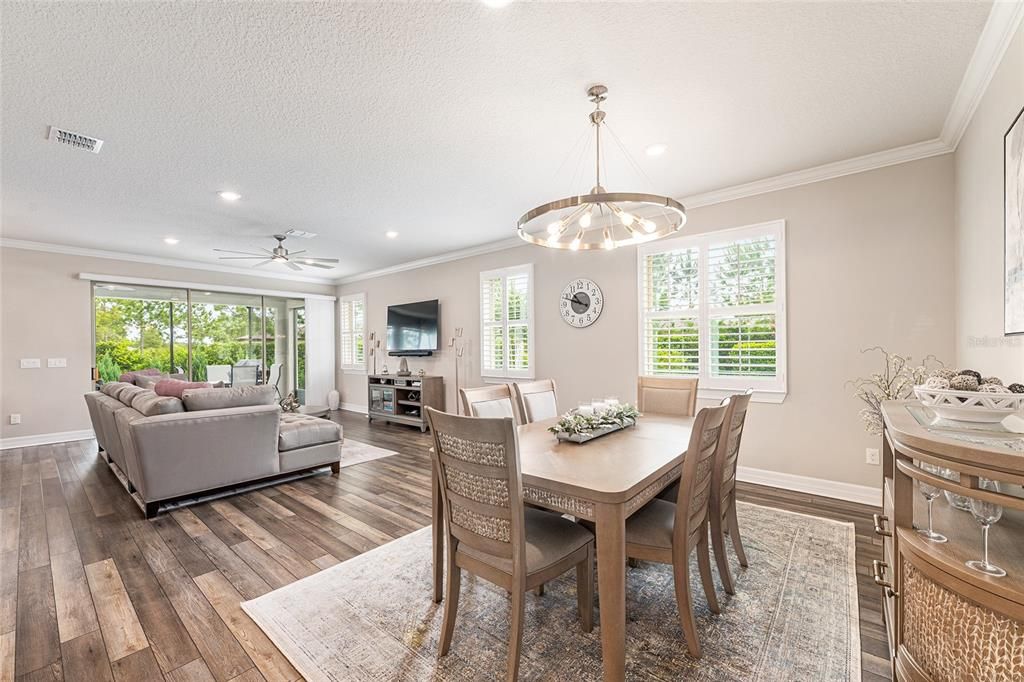 For Sale: $464,000 (2 beds, 2 baths, 2072 Square Feet)