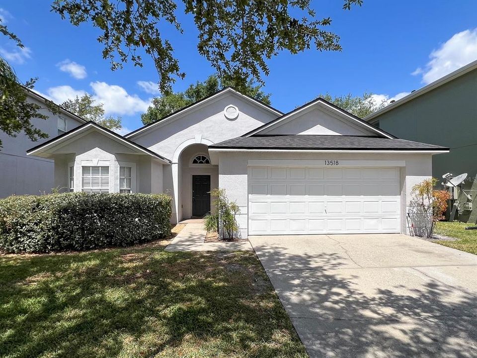 For Rent: $2,700 (4 beds, 2 baths, 1733 Square Feet)