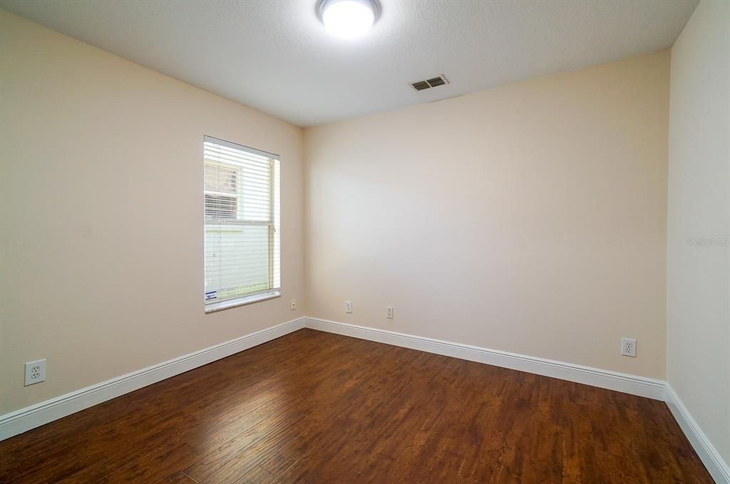 For Rent: $2,700 (4 beds, 2 baths, 1733 Square Feet)