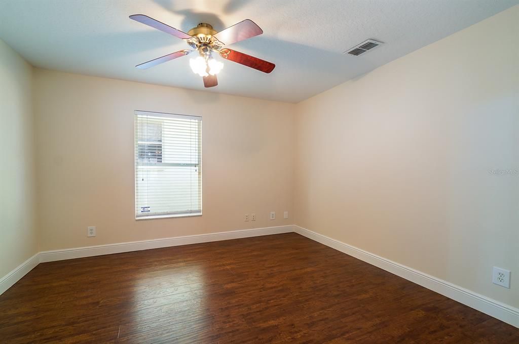 For Rent: $2,700 (4 beds, 2 baths, 1733 Square Feet)