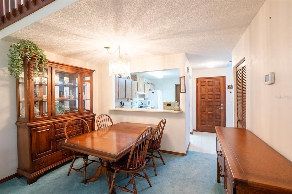 For Sale: $334,900 (2 beds, 2 baths, 1495 Square Feet)