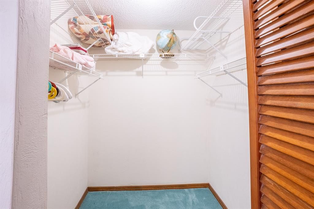 For Sale: $334,900 (2 beds, 2 baths, 1495 Square Feet)