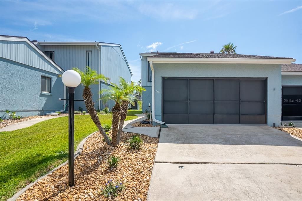 For Sale: $334,900 (2 beds, 2 baths, 1495 Square Feet)