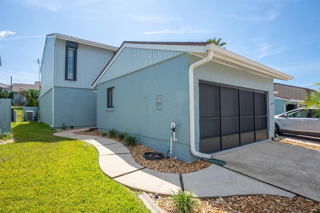 For Sale: $334,900 (2 beds, 2 baths, 1495 Square Feet)