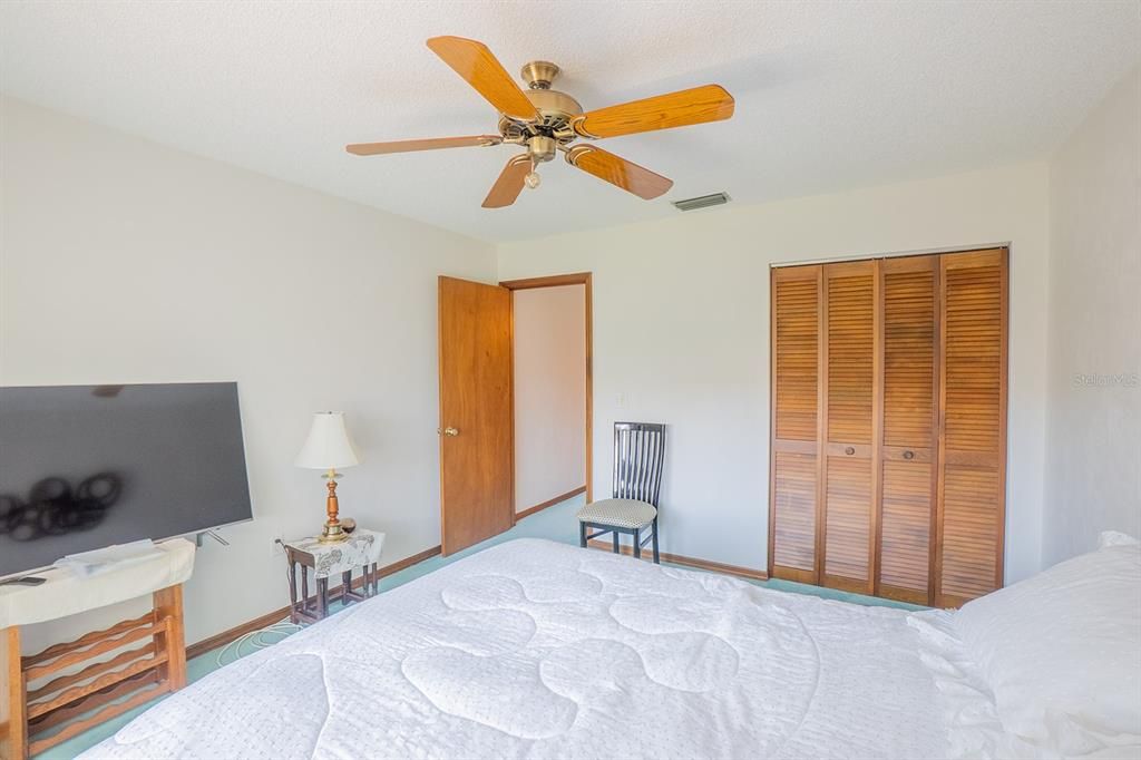 For Sale: $334,900 (2 beds, 2 baths, 1495 Square Feet)