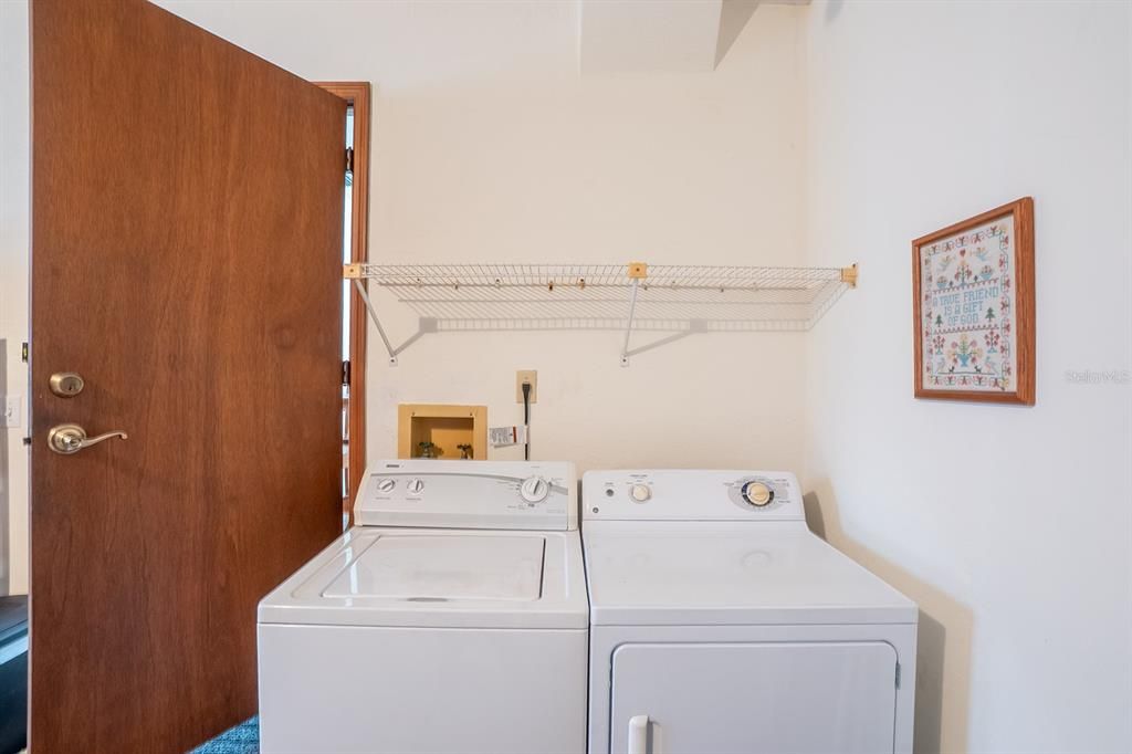 For Sale: $334,900 (2 beds, 2 baths, 1495 Square Feet)