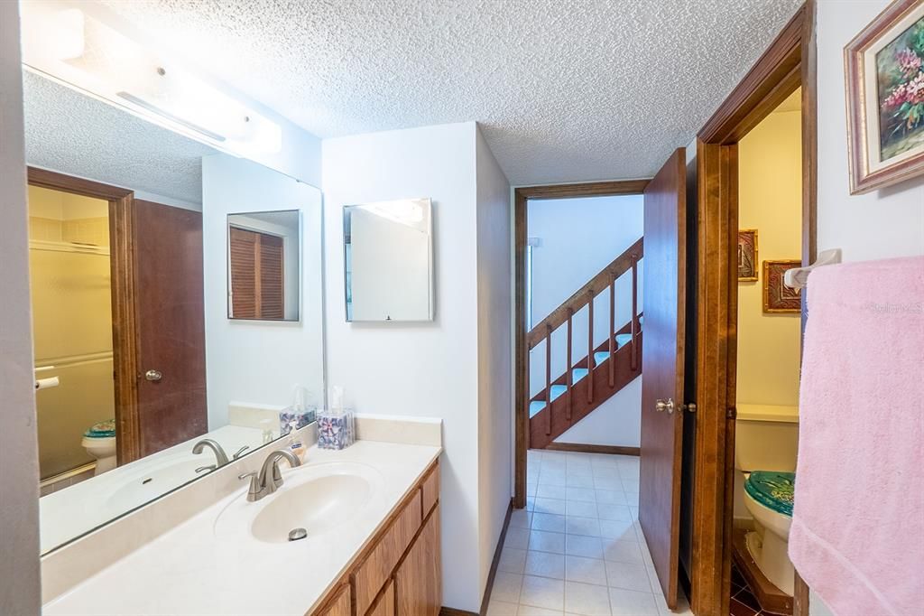 For Sale: $334,900 (2 beds, 2 baths, 1495 Square Feet)