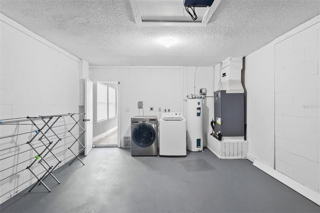 На продажу: $309,900 (3 спален, 2 ванн, 1500 Квадратных фут)