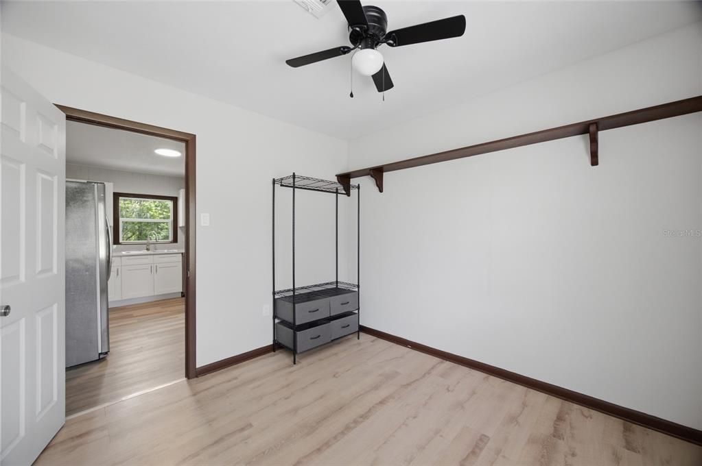 En Venta: $290,000 (3 camas, 1 baños, 1099 Pies cuadrados)