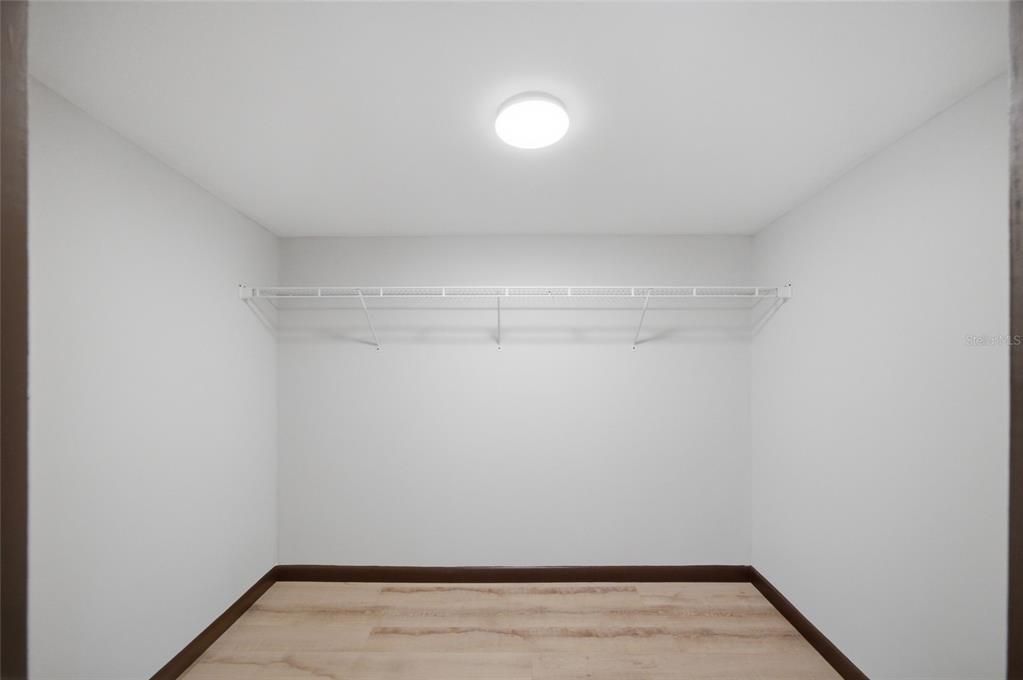 En Venta: $290,000 (3 camas, 1 baños, 1099 Pies cuadrados)