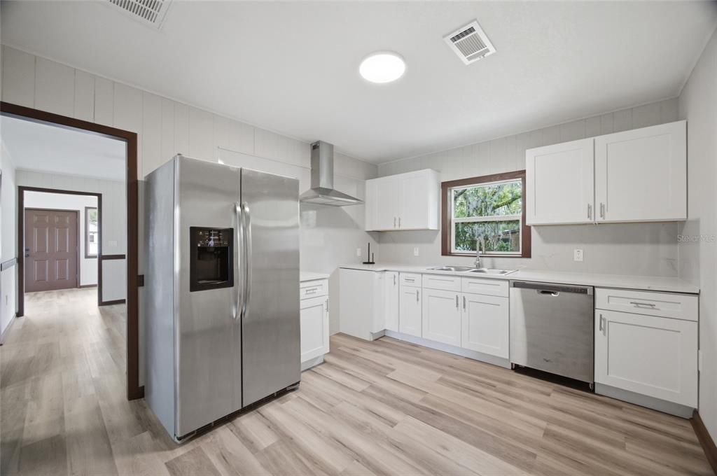 En Venta: $290,000 (3 camas, 1 baños, 1099 Pies cuadrados)
