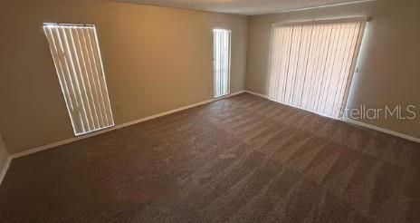 Activo con contrato: $365,000 (2 camas, 2 baños, 2420 Pies cuadrados)