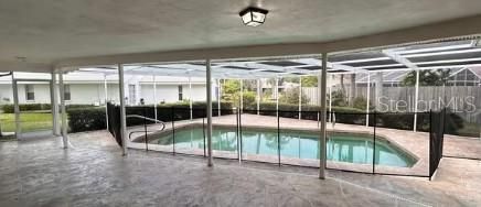 Activo con contrato: $365,000 (2 camas, 2 baños, 2420 Pies cuadrados)