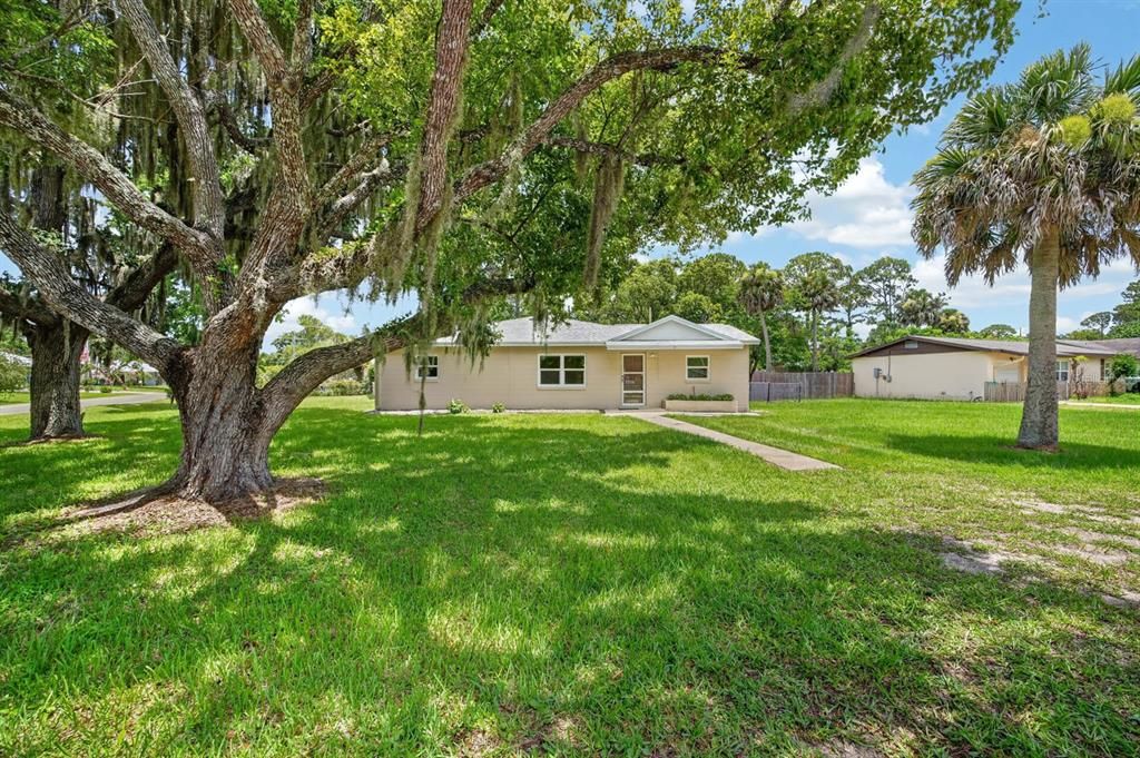 En Venta: $315,000 (3 camas, 2 baños, 1700 Pies cuadrados)