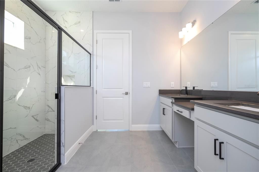 For Rent: $4,650 (5 beds, 4 baths, 3365 Square Feet)