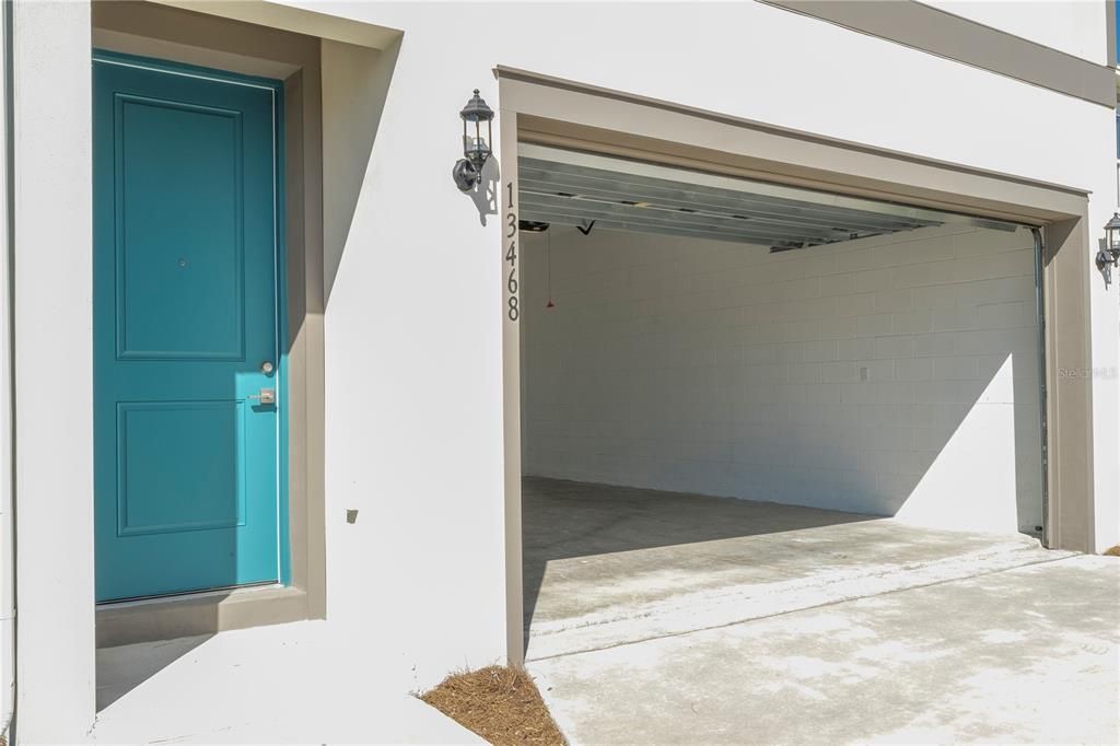 For Rent: $4,650 (5 beds, 4 baths, 3365 Square Feet)