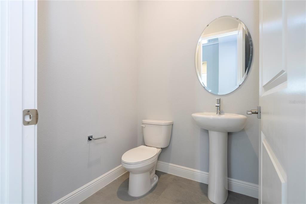 For Rent: $4,650 (5 beds, 4 baths, 3365 Square Feet)