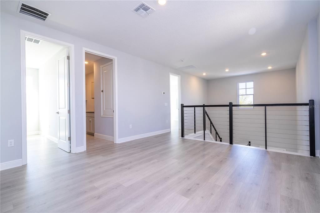 For Rent: $4,650 (5 beds, 4 baths, 3365 Square Feet)