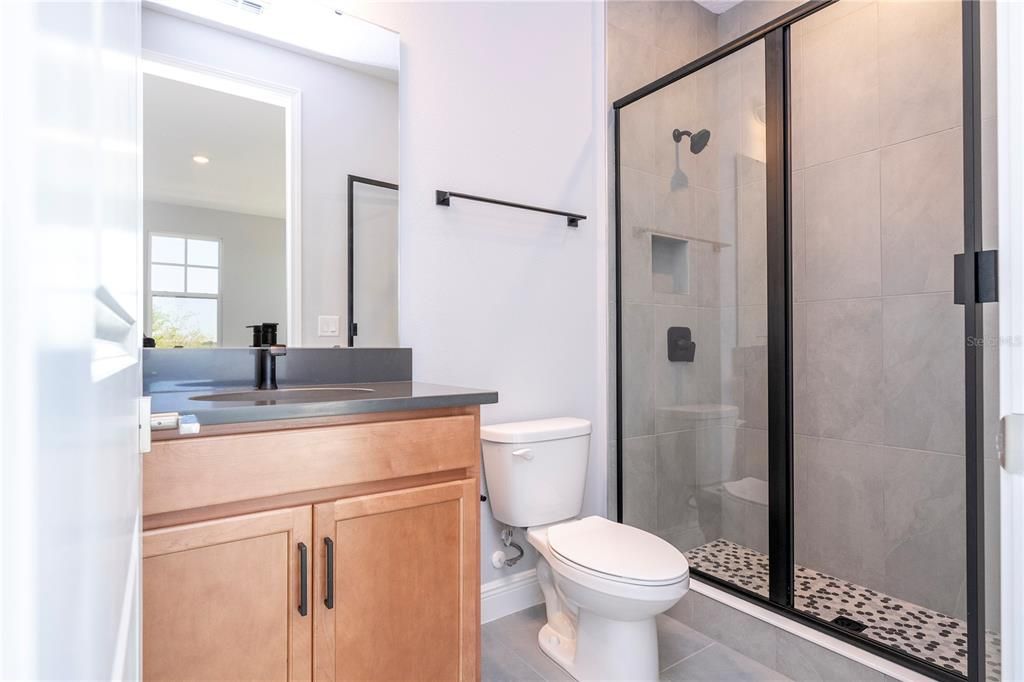 For Rent: $4,650 (5 beds, 4 baths, 3365 Square Feet)