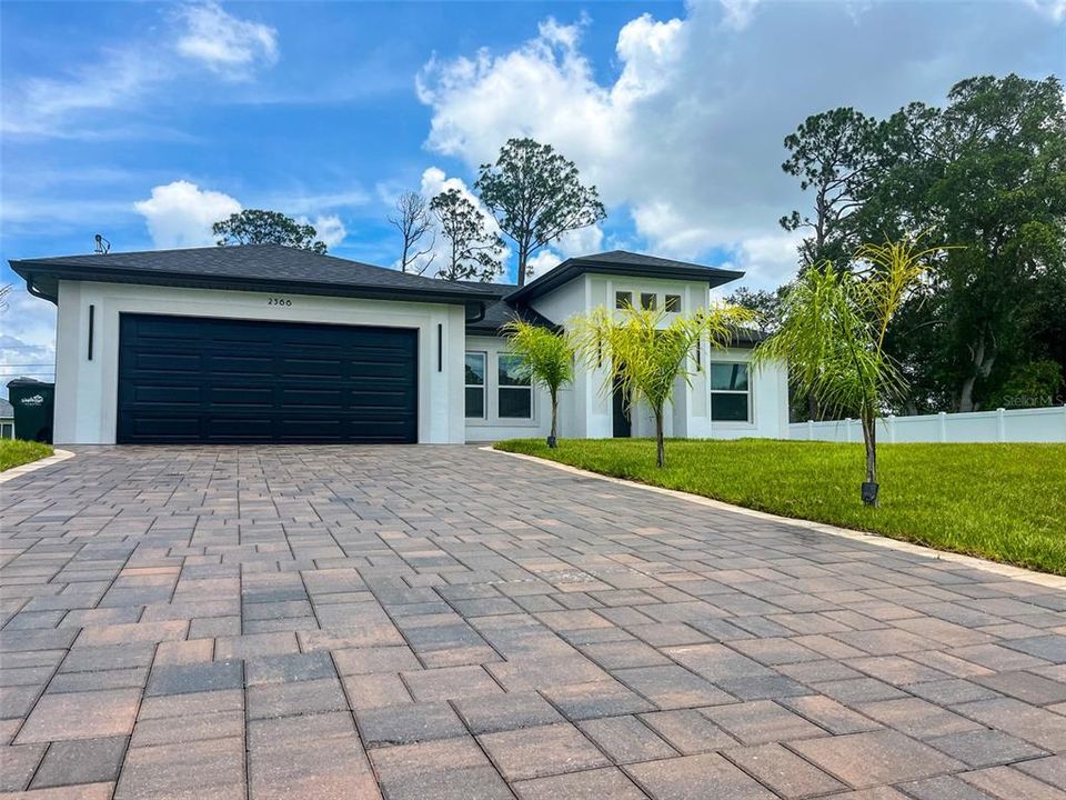 For Sale: $519,900 (3 beds, 2 baths, 1486 Square Feet)