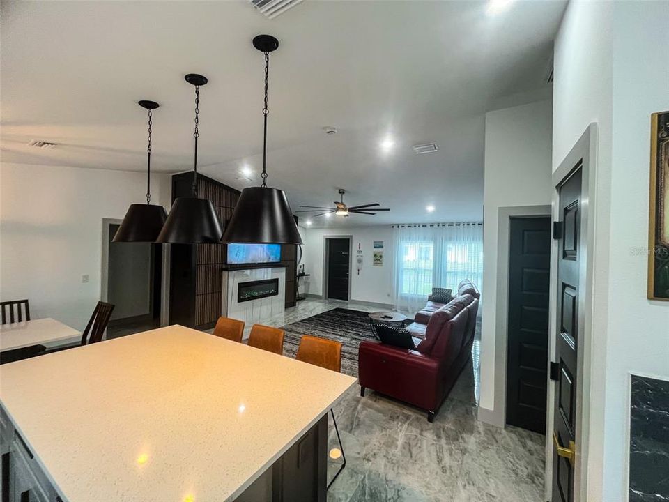 For Sale: $519,900 (3 beds, 2 baths, 1486 Square Feet)