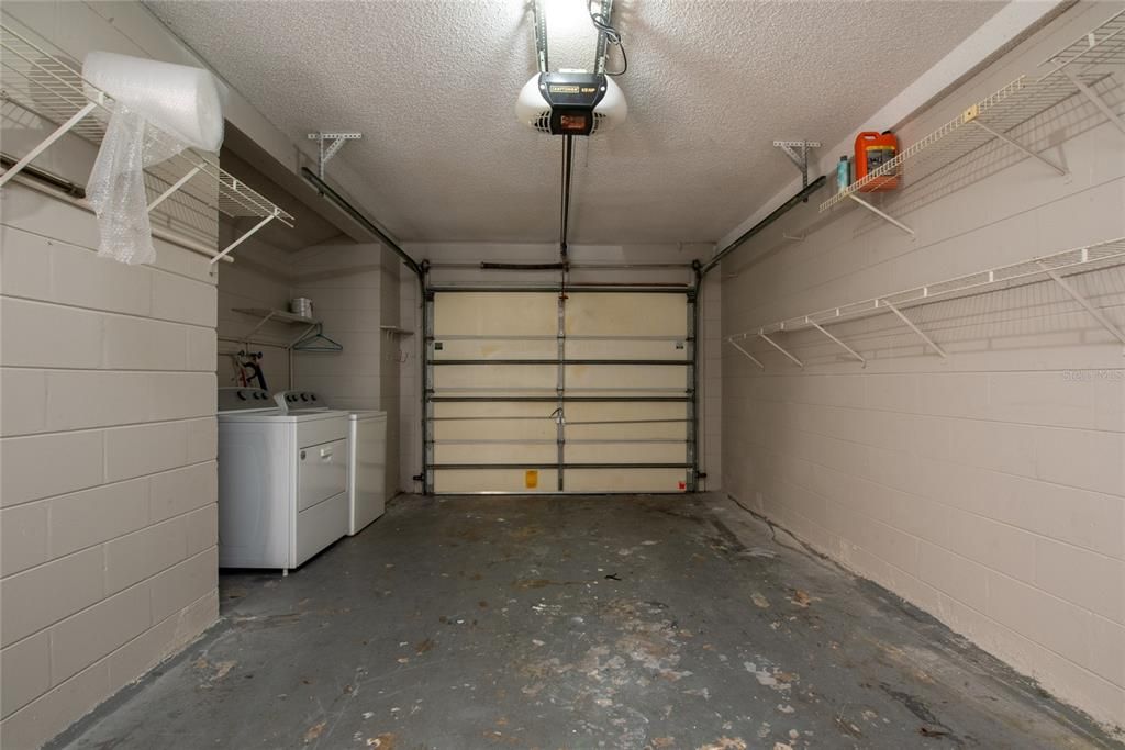 For Rent: $2,100 (2 beds, 2 baths, 1019 Square Feet)