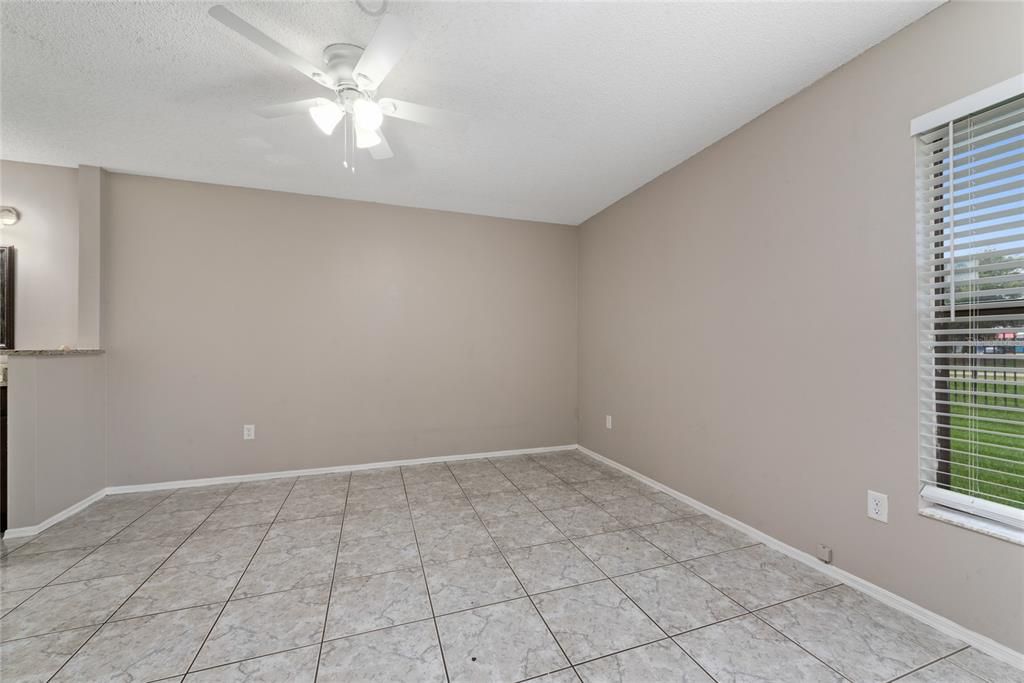 For Rent: $2,100 (2 beds, 2 baths, 1019 Square Feet)