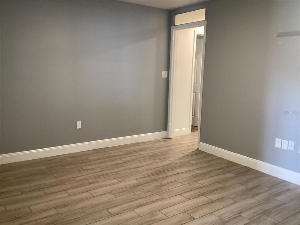 Activo con contrato: $1,900 (3 camas, 2 baños, 1292 Pies cuadrados)