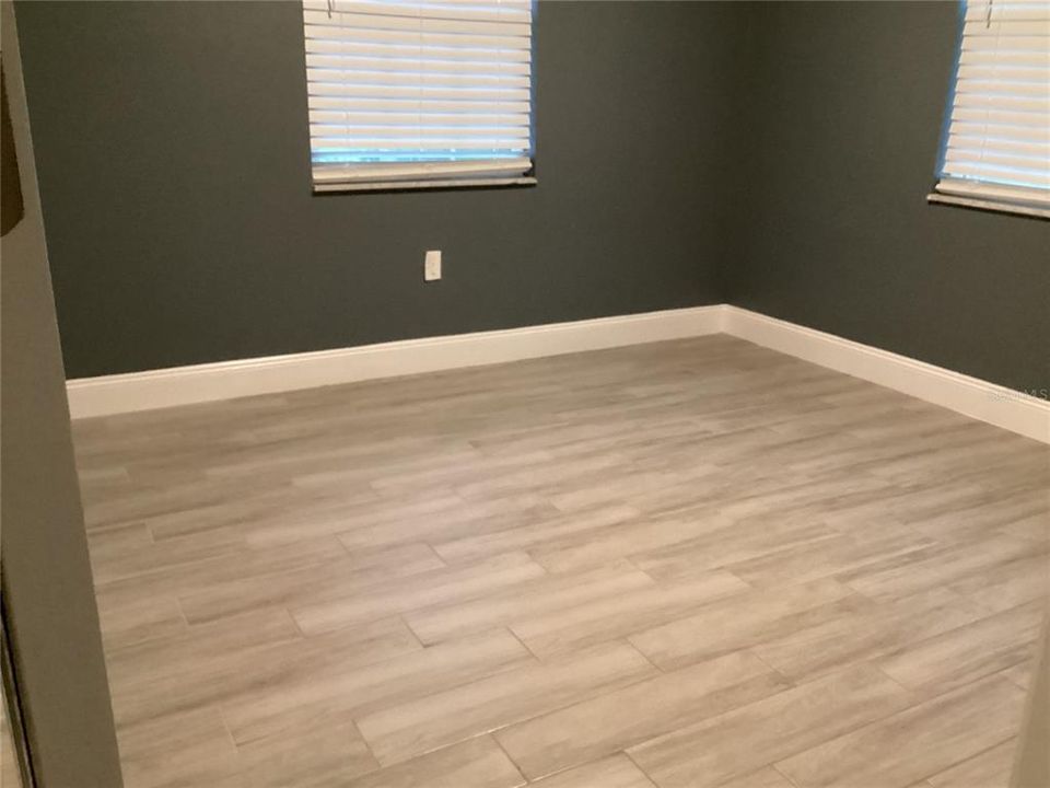 Activo con contrato: $1,900 (3 camas, 2 baños, 1292 Pies cuadrados)