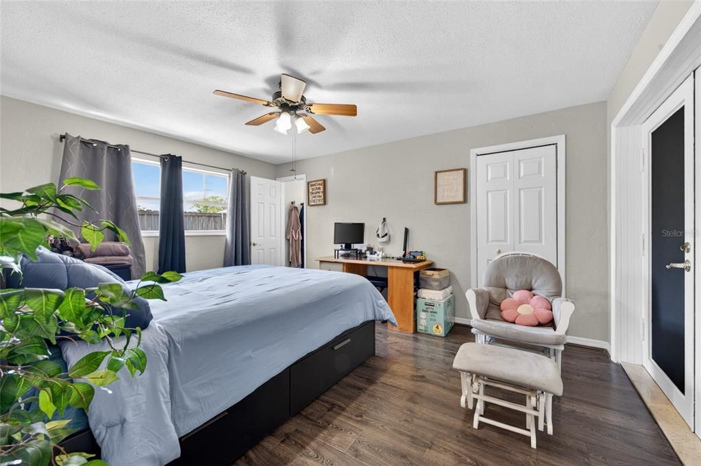 For Sale: $299,000 (4 beds, 2 baths, 1331 Square Feet)