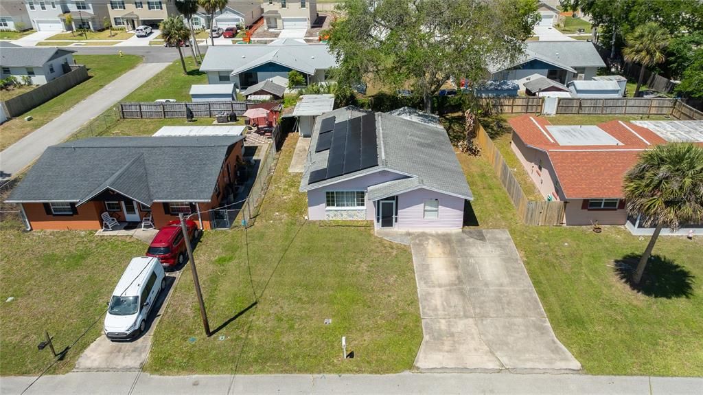 For Sale: $299,000 (4 beds, 2 baths, 1331 Square Feet)