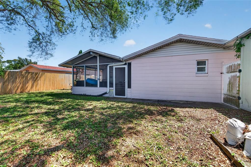 For Sale: $299,000 (4 beds, 2 baths, 1331 Square Feet)