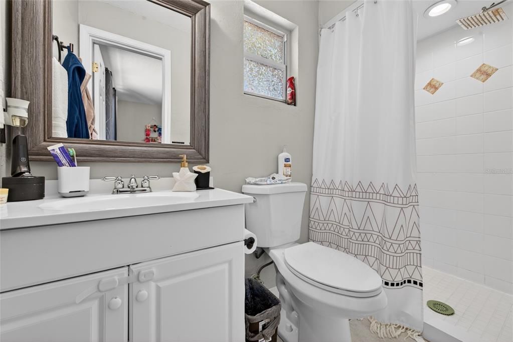 For Sale: $299,000 (4 beds, 2 baths, 1331 Square Feet)