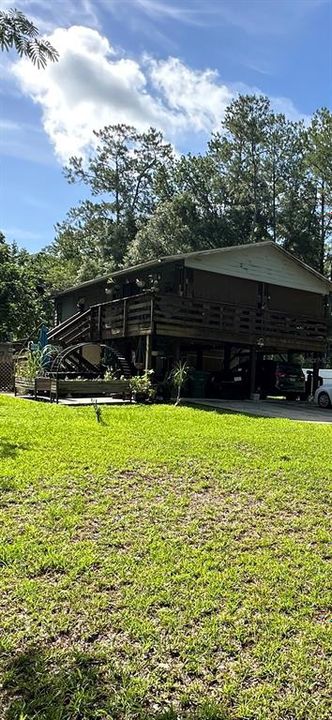 For Sale: $195,000 (2 beds, 3 baths, 912 Square Feet)