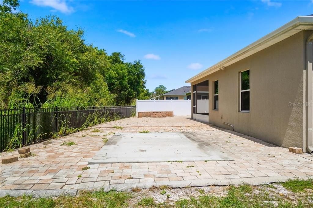 En Venta: $300,000 (4 camas, 2 baños, 2041 Pies cuadrados)