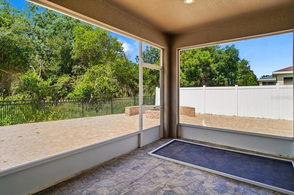 En Venta: $300,000 (4 camas, 2 baños, 2041 Pies cuadrados)