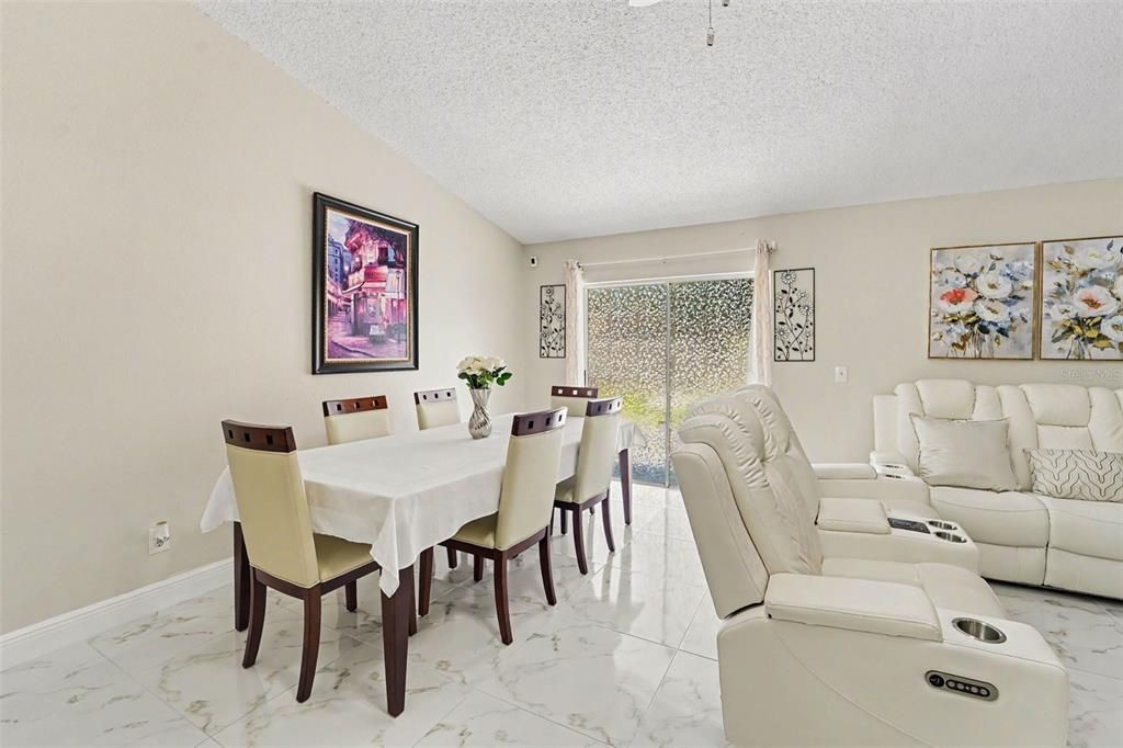 For Sale: $340,000 (3 beds, 2 baths, 1410 Square Feet)