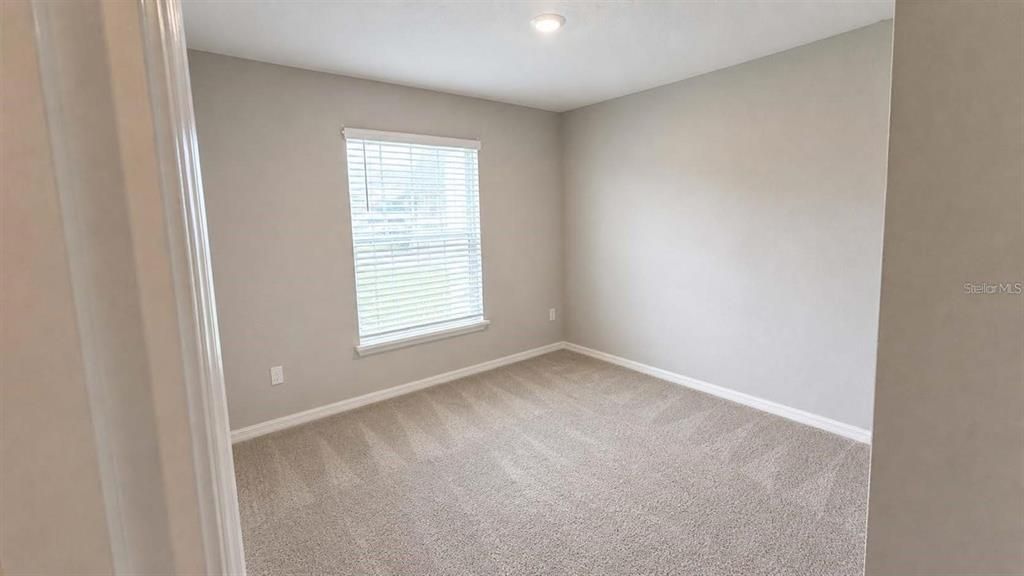 For Rent: $2,400 (4 beds, 2 baths, 1990 Square Feet)