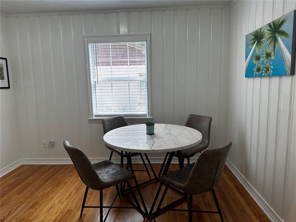 For Rent: $1,750 (1 beds, 1 baths, 750 Square Feet)