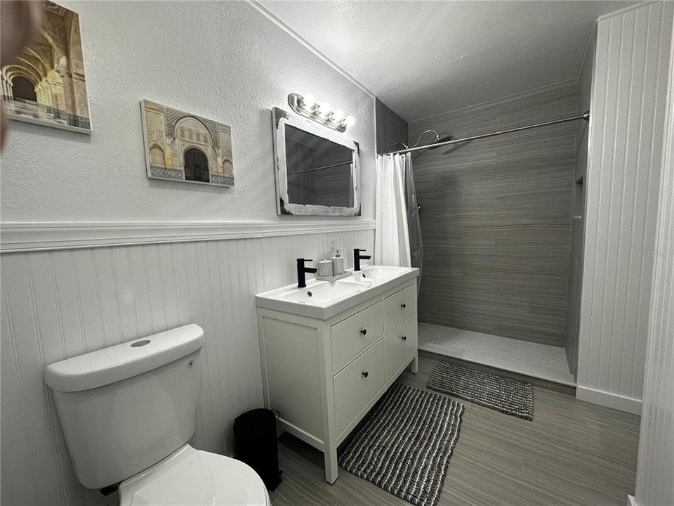 For Rent: $1,750 (1 beds, 1 baths, 750 Square Feet)