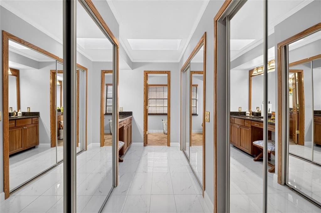 На продажу: $599,000 (2 спален, 2 ванн, 1774 Квадратных фут)