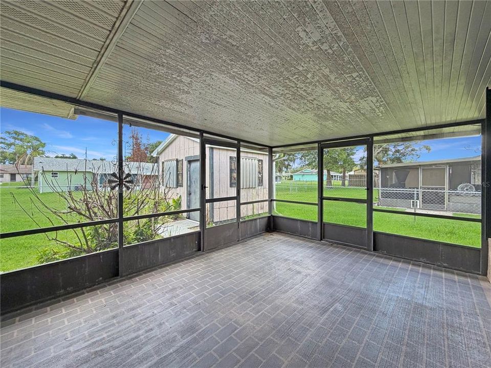 На продажу: $299,990 (3 спален, 2 ванн, 1558 Квадратных фут)