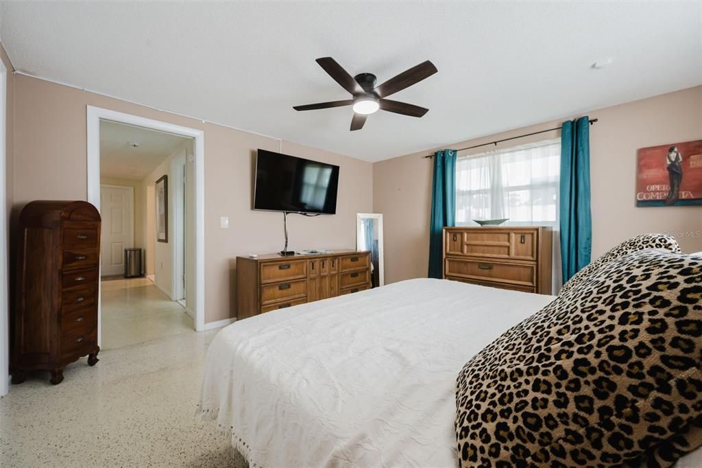 En Venta: $297,000 (2 camas, 1 baños, 1197 Pies cuadrados)